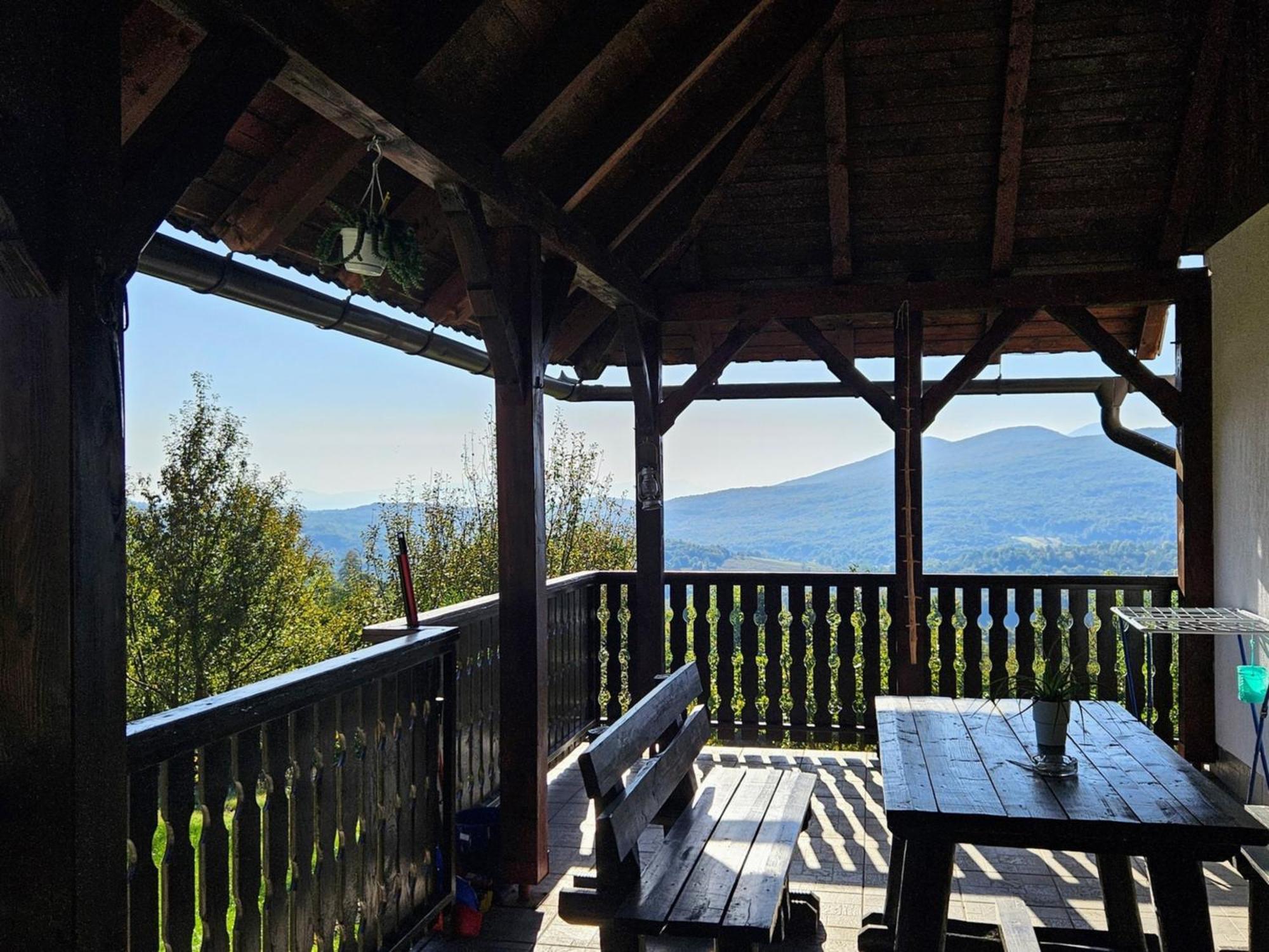 فيلا Cozy House Zivko With Balcony Plitvička Jezera المظهر الخارجي الصورة