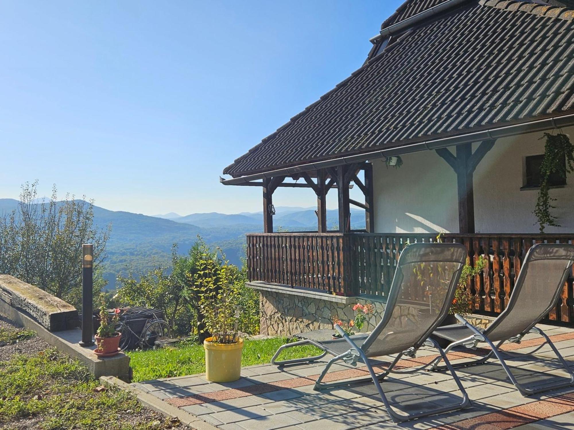 فيلا Cozy House Zivko With Balcony Plitvička Jezera المظهر الخارجي الصورة